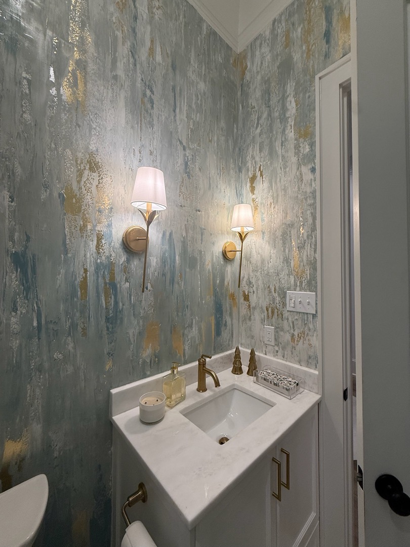 Faux wall finish